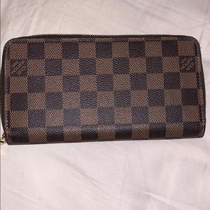 Louis Vuitton zip wallet